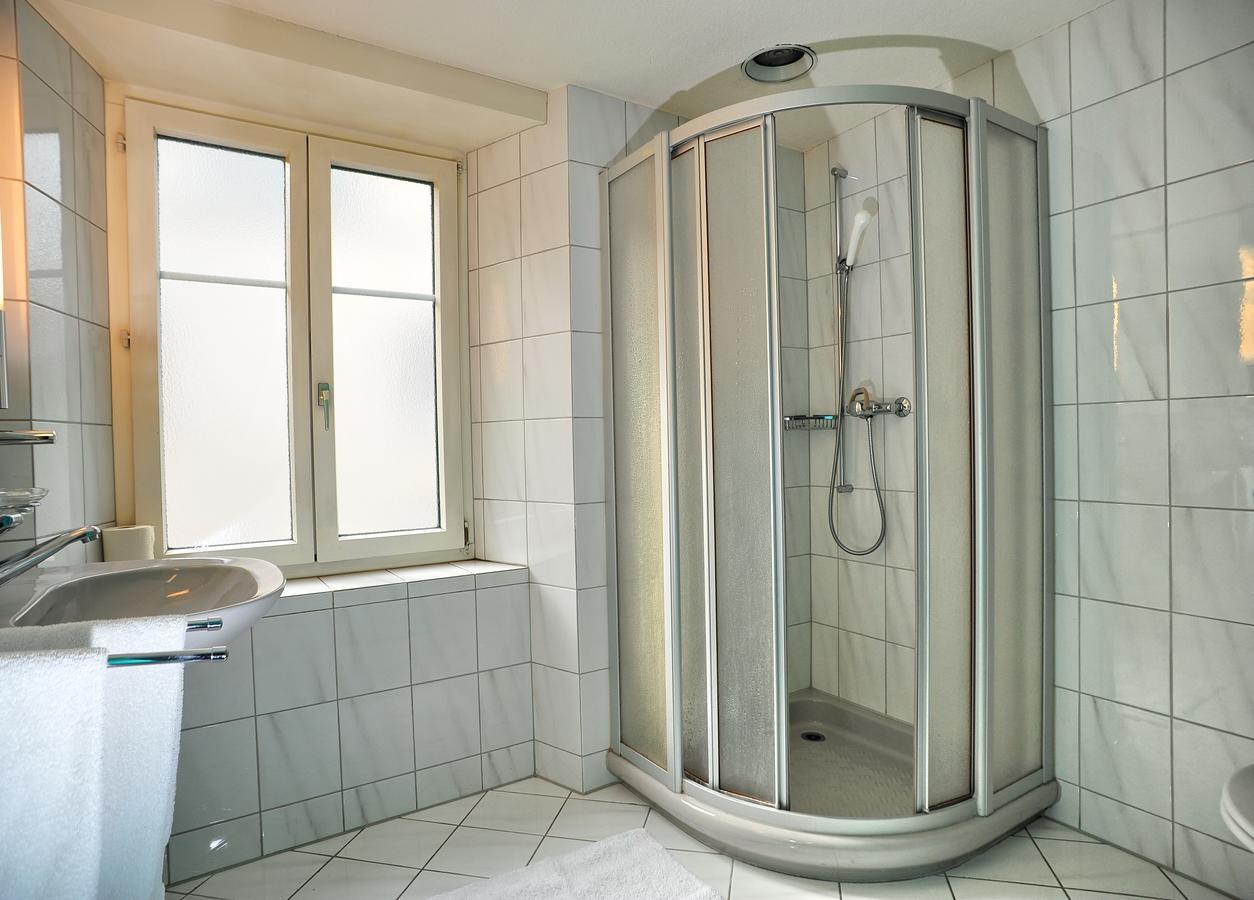 Hotel Freihof Гларус Экстерьер фото